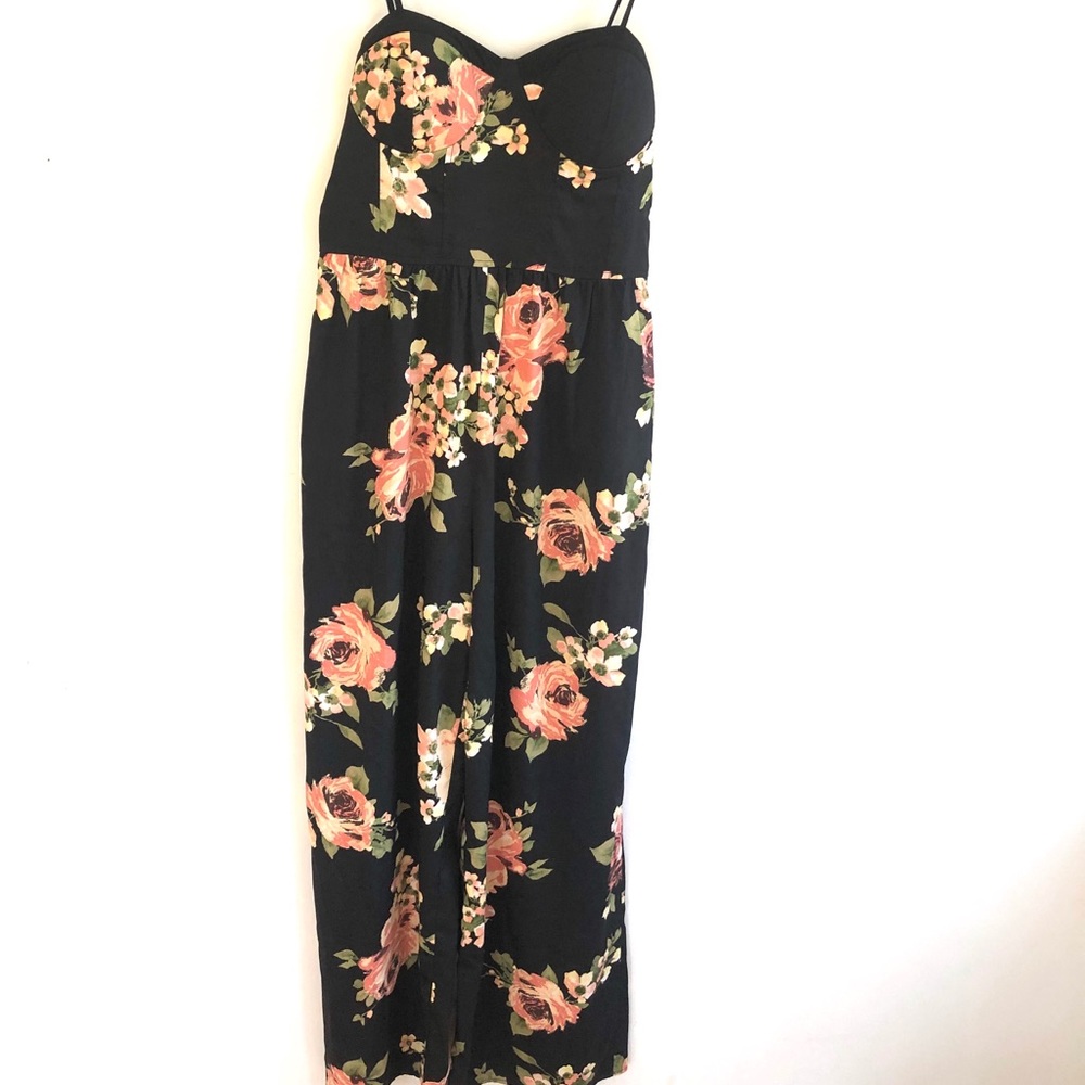 Women’s black floral pants jumper